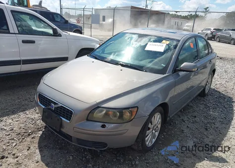 2004 Volvo S40 2.4I из США, поврежденный, VIN YV1MS382342026826